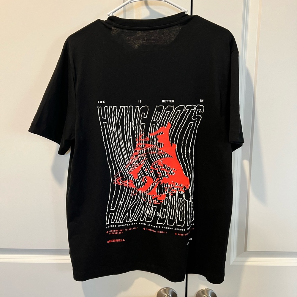 NWT Merrell Black and Red Hiking Graphic Tee